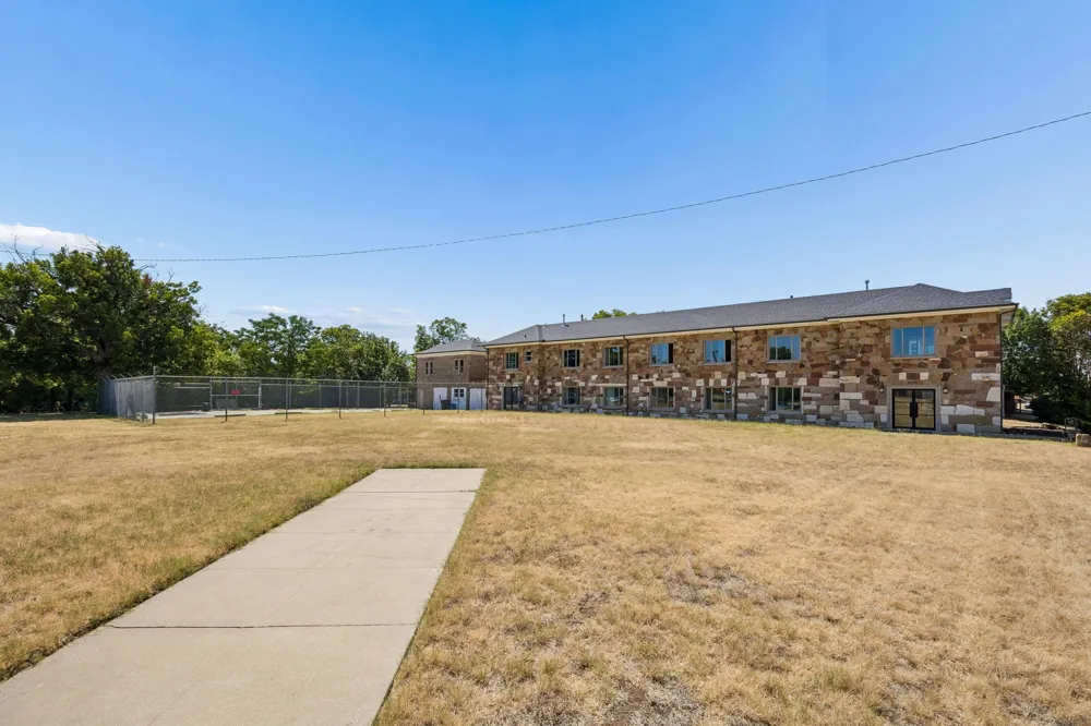 1200 E Maddox Avenue Fort Worth, TX 76104