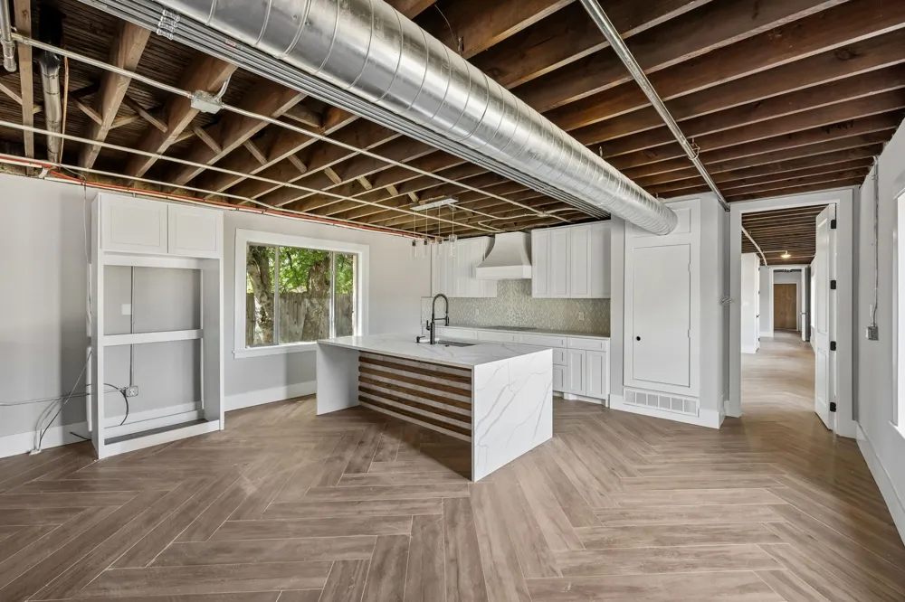 1200 E Maddox Avenue Fort Worth, TX 76104