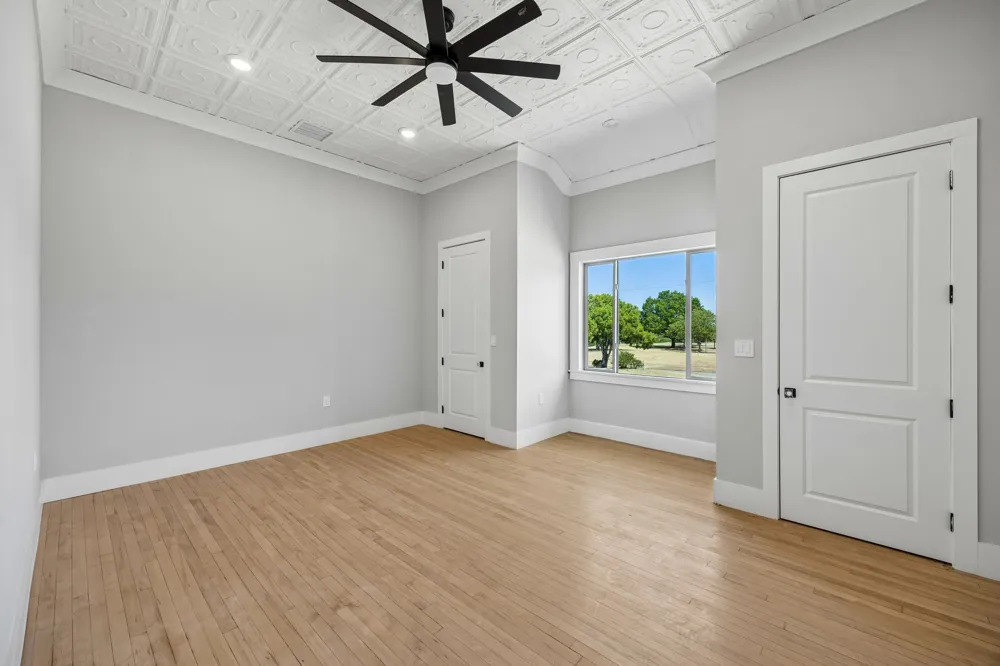 1200 E Maddox Avenue Fort Worth, TX 76104