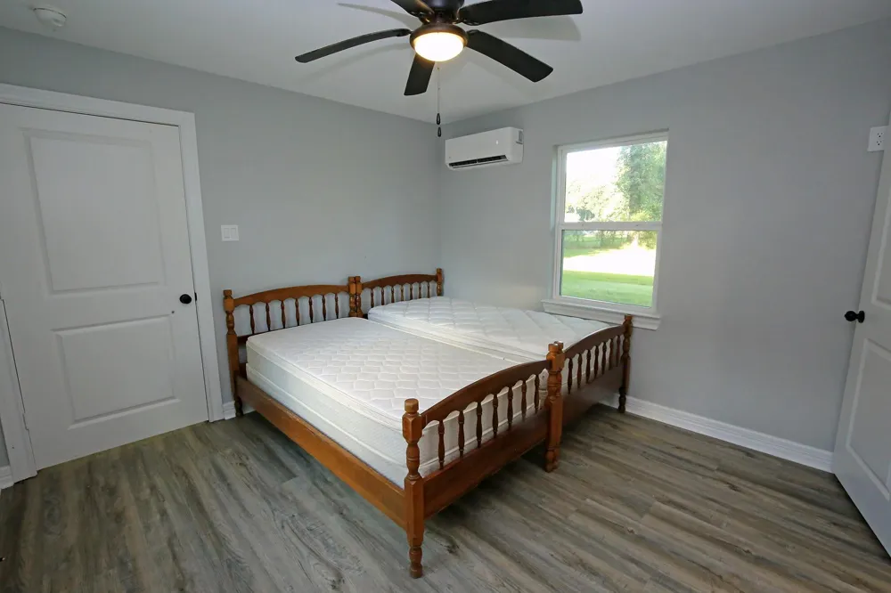 7101 2nd Street Hitchcock, TX 77563