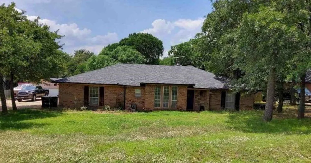 517 Shady Oaks Trail Burleson, TX 76028