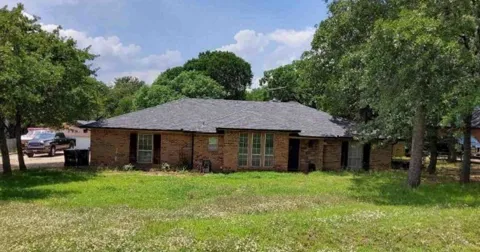 517 Shady Oaks Trail