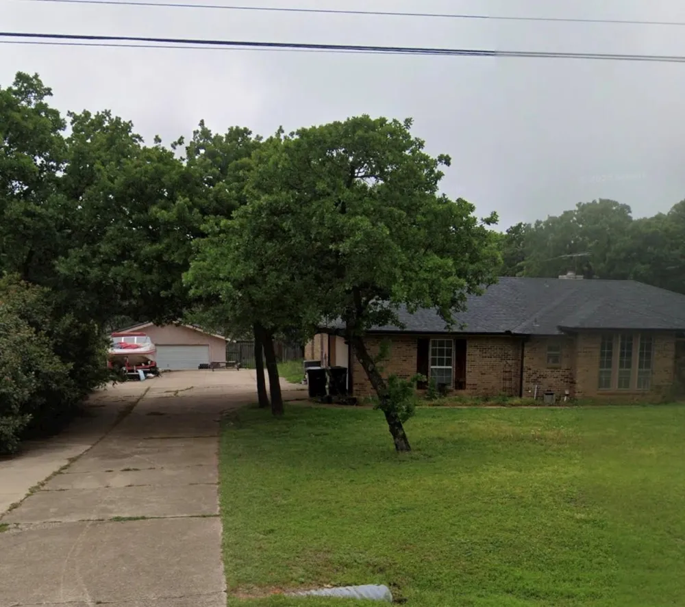 517 Shady Oaks Trail Burleson, TX 76028