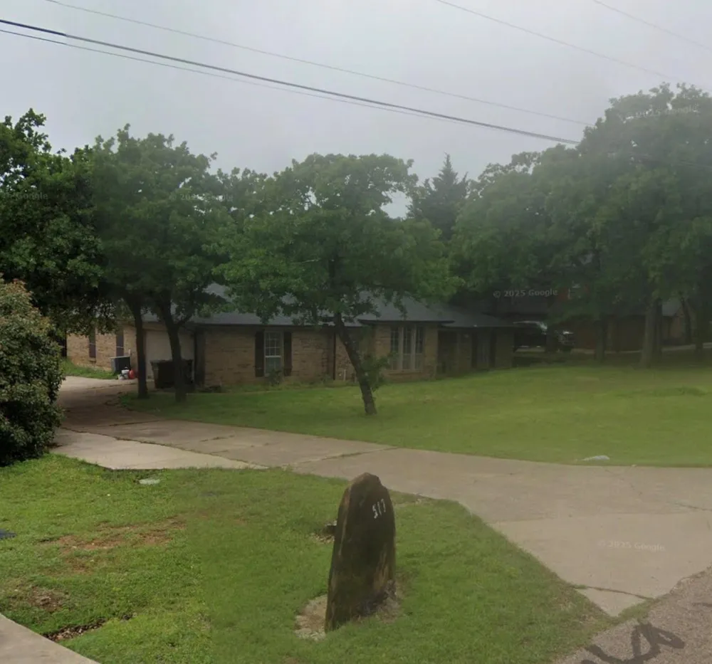 517 Shady Oaks Trail Burleson, TX 76028