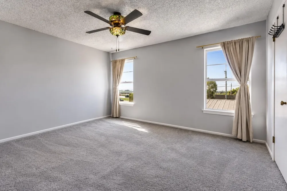 406 Amistad Boulevard Universal City, TX 78148