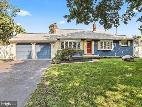 81 S. MANOR LANE