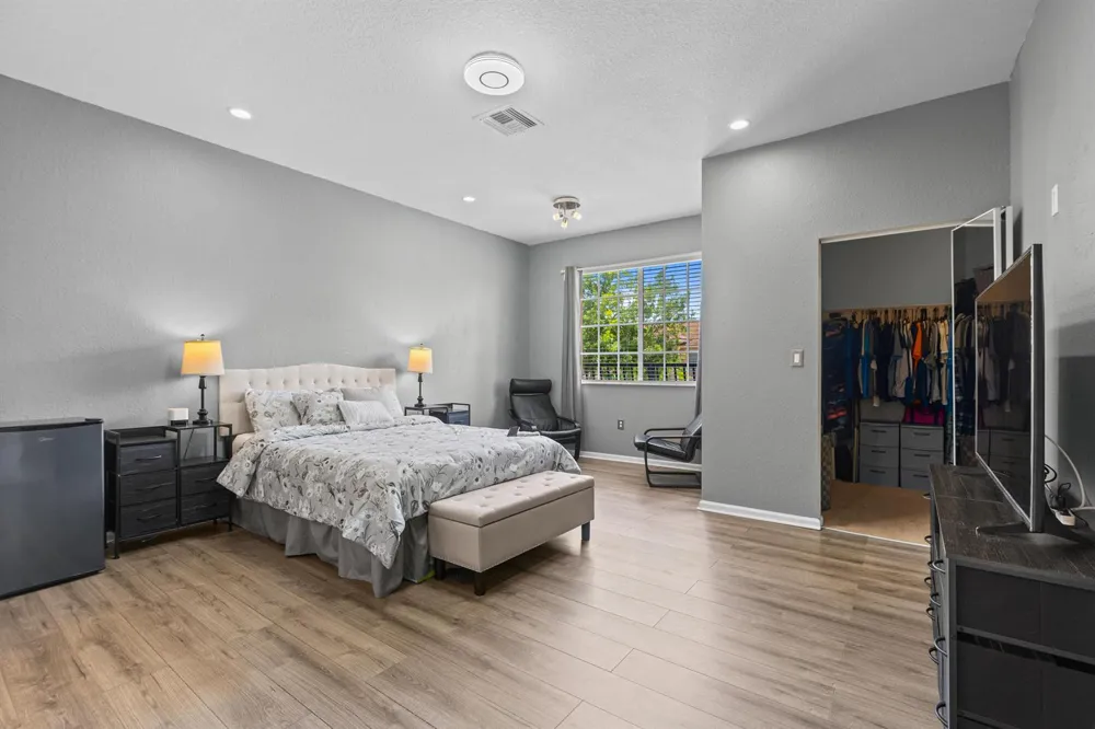 213 Las Brisas Circle Sunrise, FL 33326