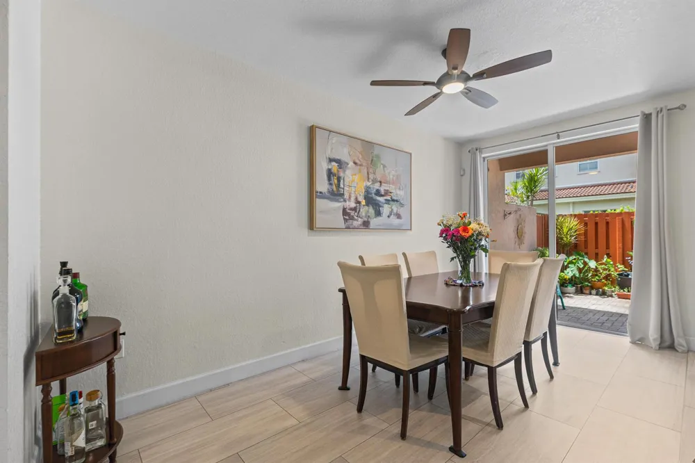 213 Las Brisas Circle Sunrise, FL 33326
