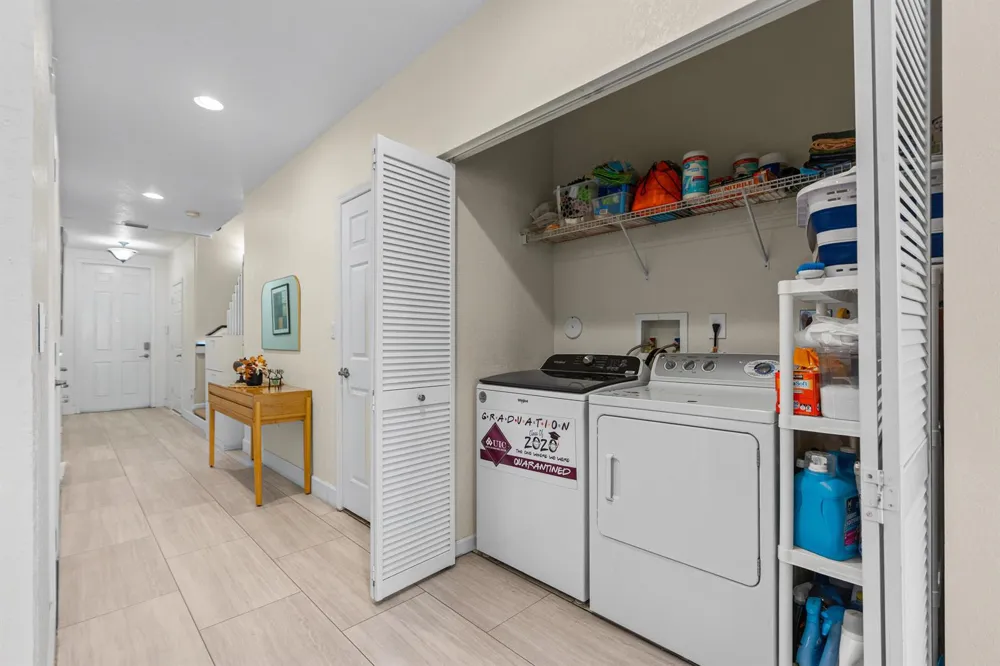 213 Las Brisas Circle Sunrise, FL 33326