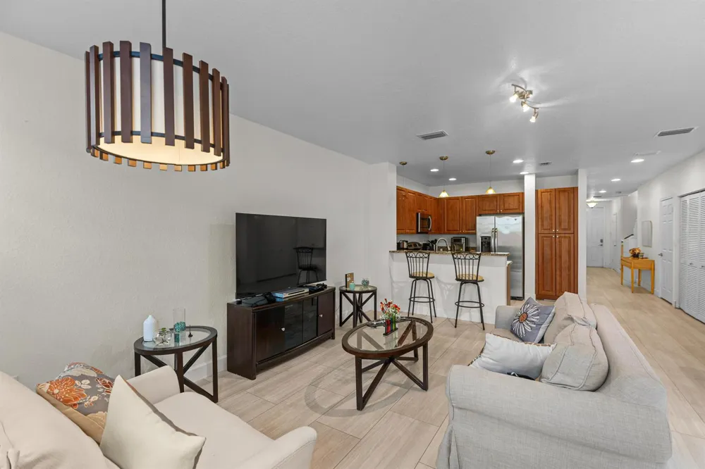213 Las Brisas Circle Sunrise, FL 33326