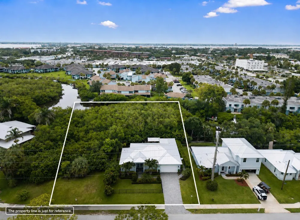 232 SW INDIAN GROVES DRIVE Stuart, FL 34994