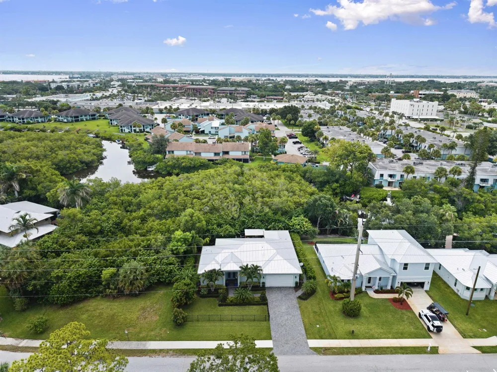 232 SW INDIAN GROVES DRIVE Stuart, FL 34994
