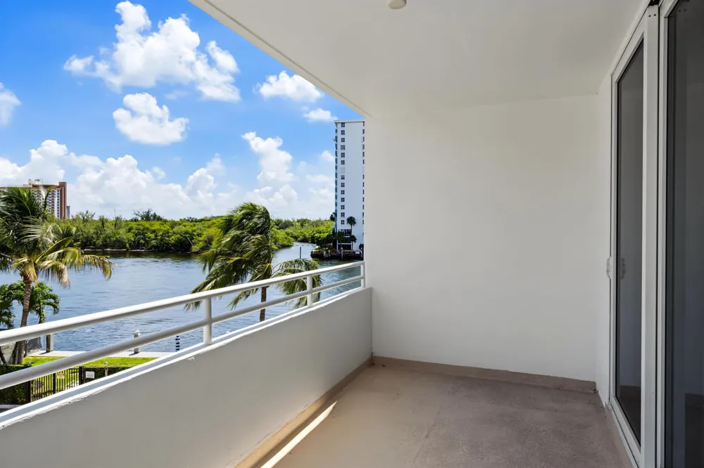 888 INTRACOASTAL DRIVE #3D Fort Lauderdale, FL 33304