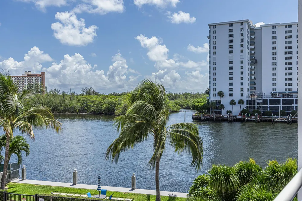 888 INTRACOASTAL DRIVE #3D Fort Lauderdale, FL 33304
