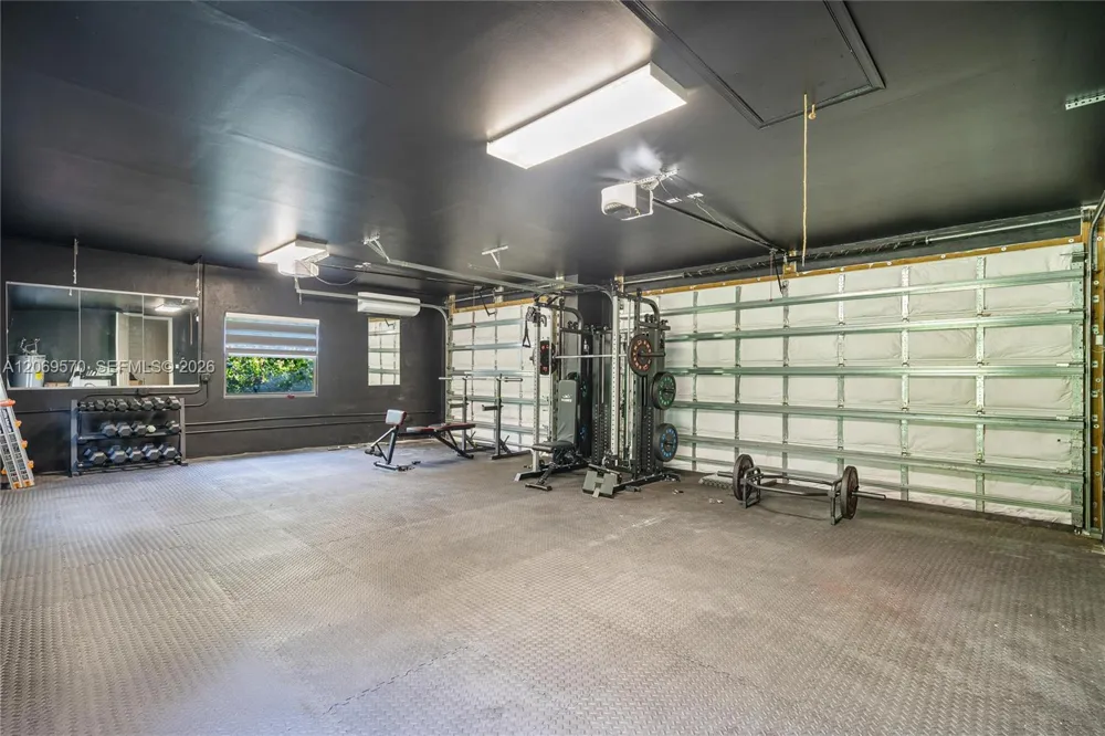 10961 SW 31st Davie, FL 33328