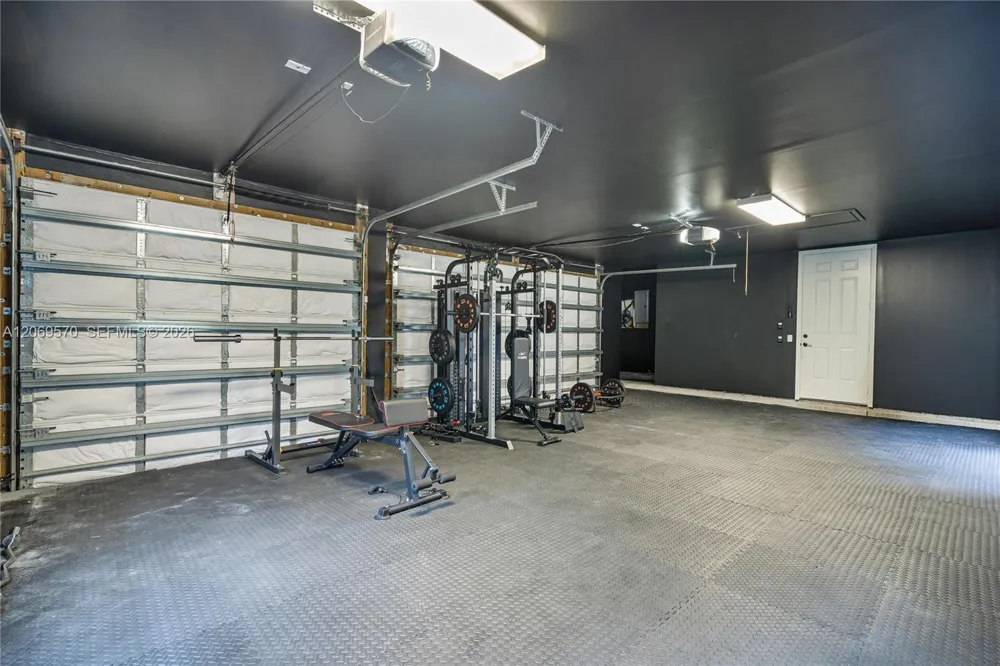 10961 SW 31st Davie, FL 33328