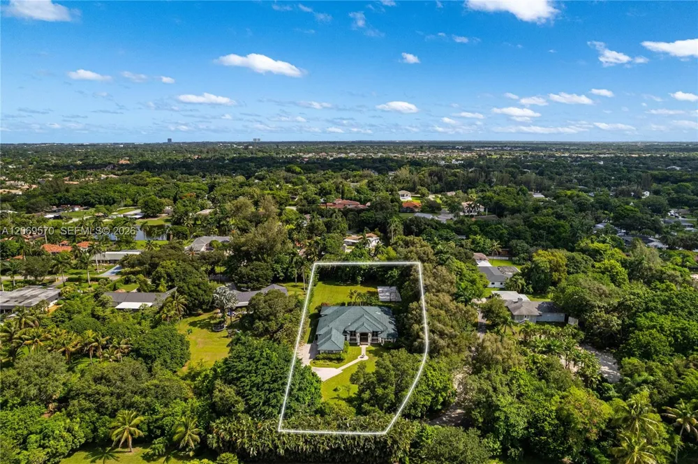 10961 SW 31st Davie, FL 33328