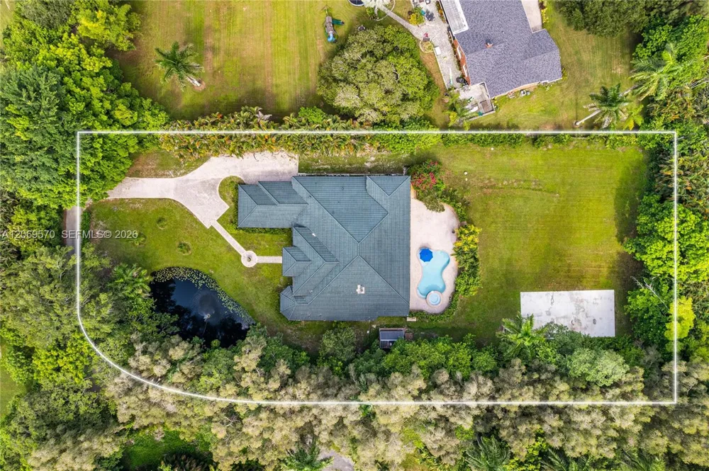 10961 SW 31st Davie, FL 33328