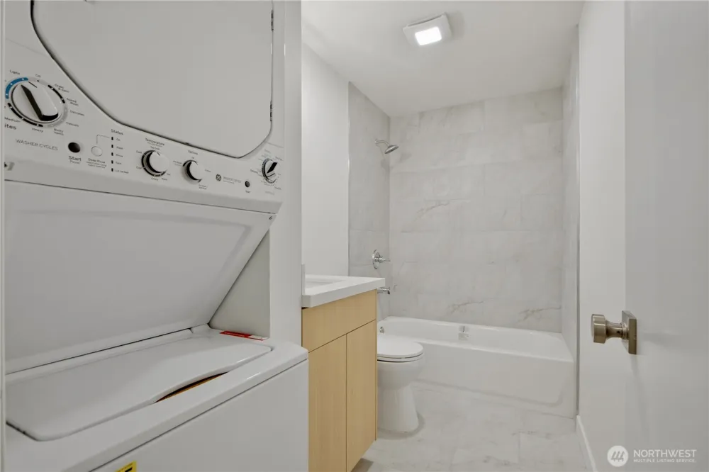10732 Stone Avenue #2 Seattle, WA 98133