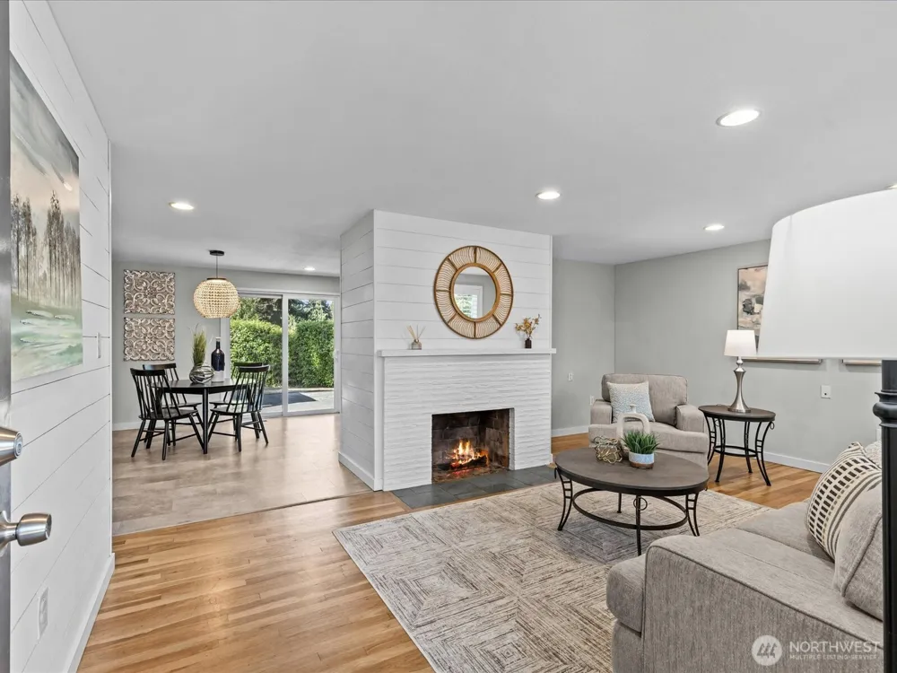 22628 87th Avenue W Edmonds, WA 98026