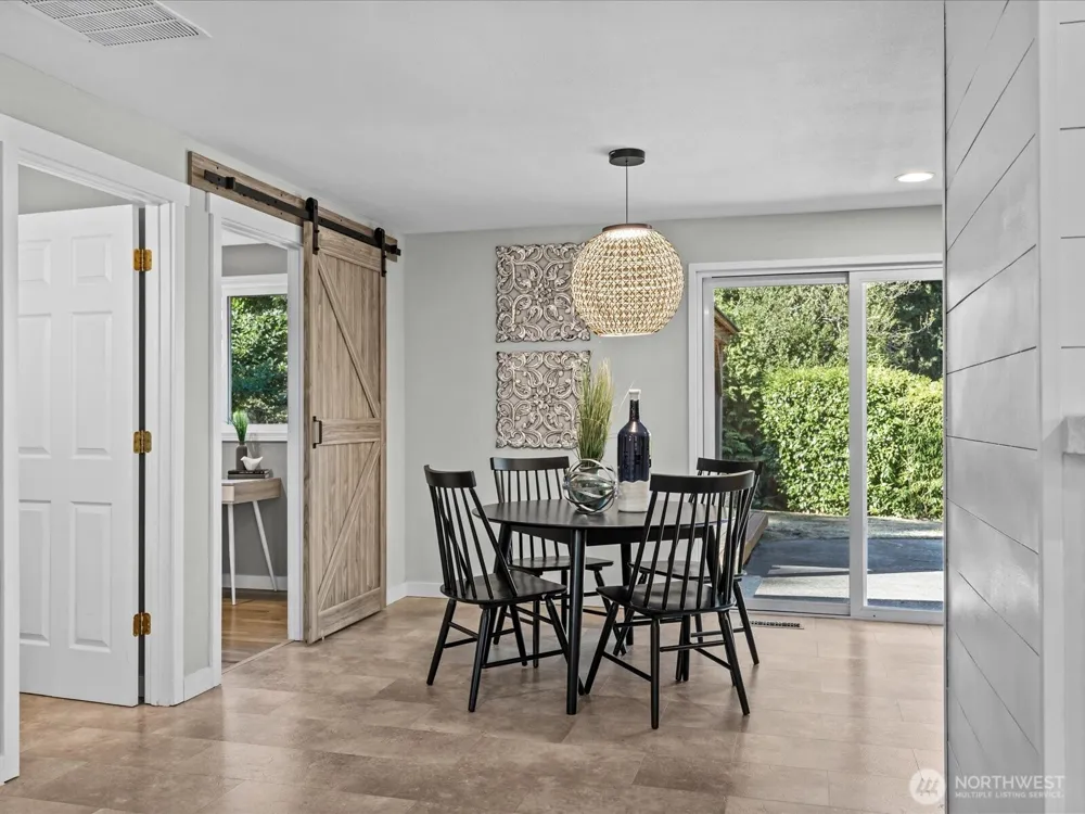 22628 87th Avenue W Edmonds, WA 98026