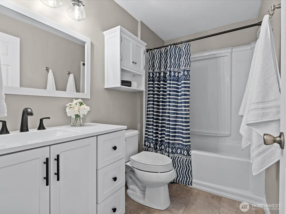 22628 87th Avenue W Edmonds, WA 98026