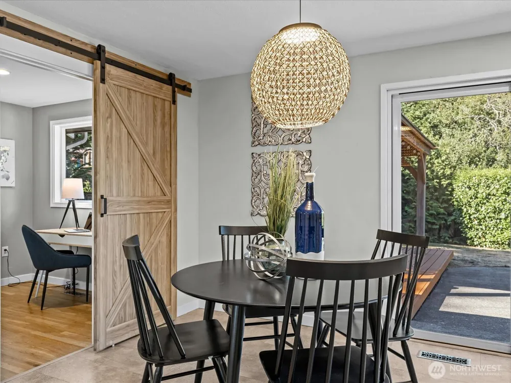22628 87th Avenue W Edmonds, WA 98026
