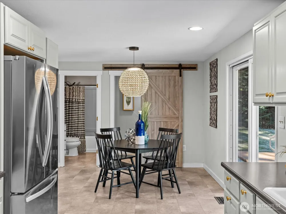 22628 87th Avenue W Edmonds, WA 98026