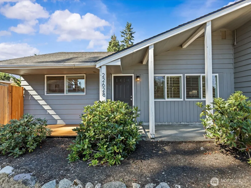 22628 87th Avenue W Edmonds, WA 98026