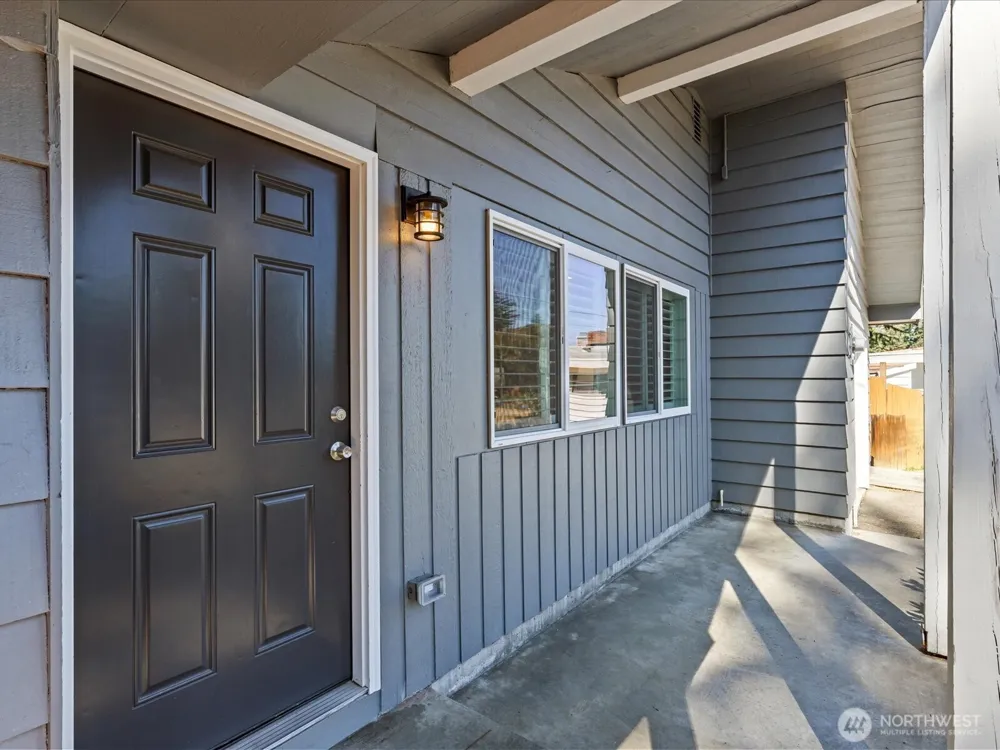 22628 87th Avenue W Edmonds, WA 98026