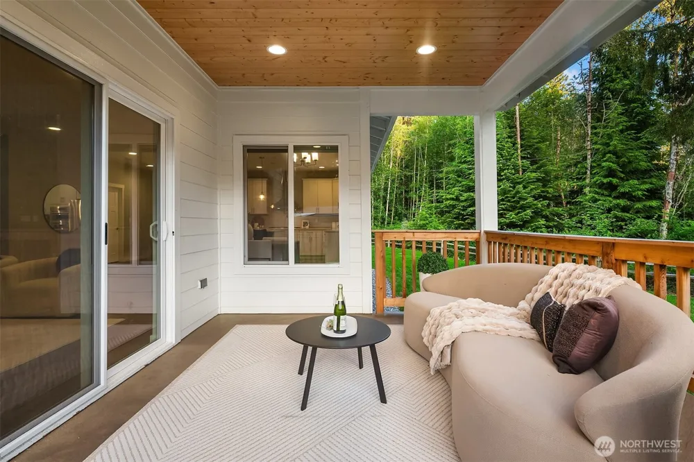 10424 348th Avenue SE Snoqualmie, WA 98065
