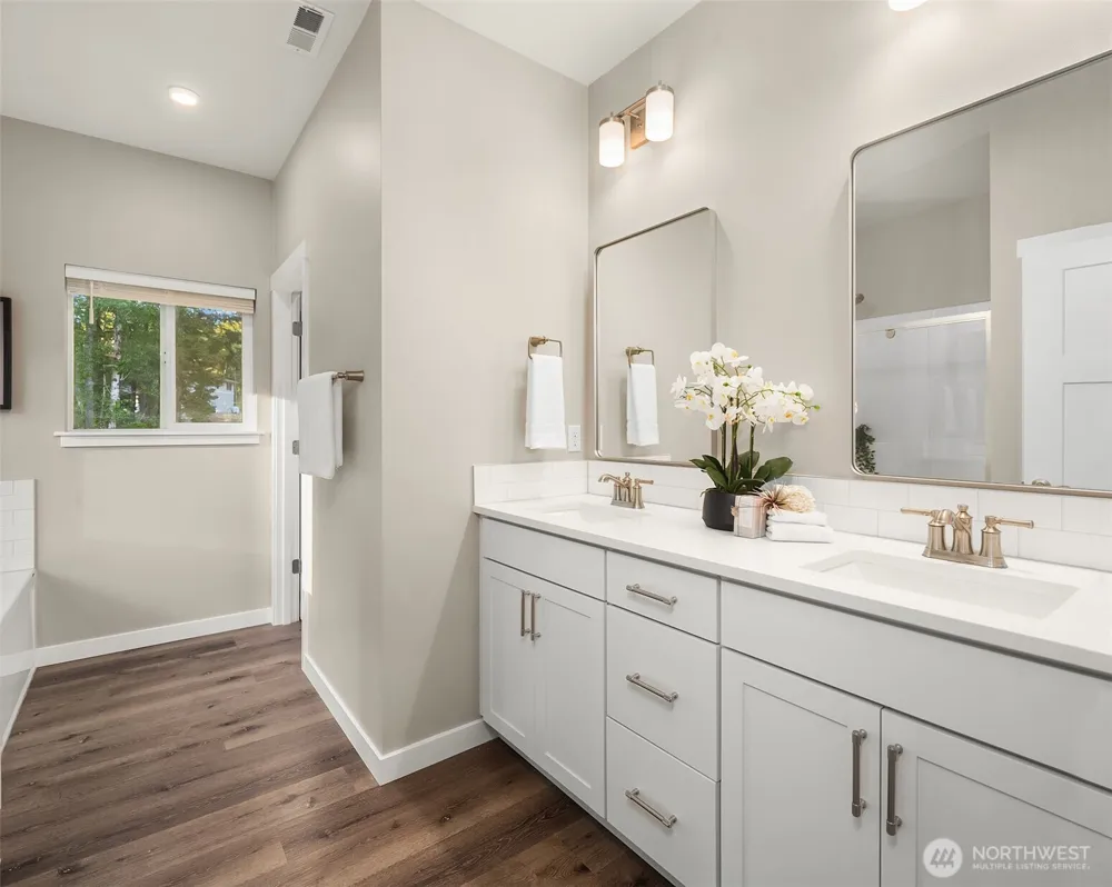 10424 348th Avenue SE Snoqualmie, WA 98065