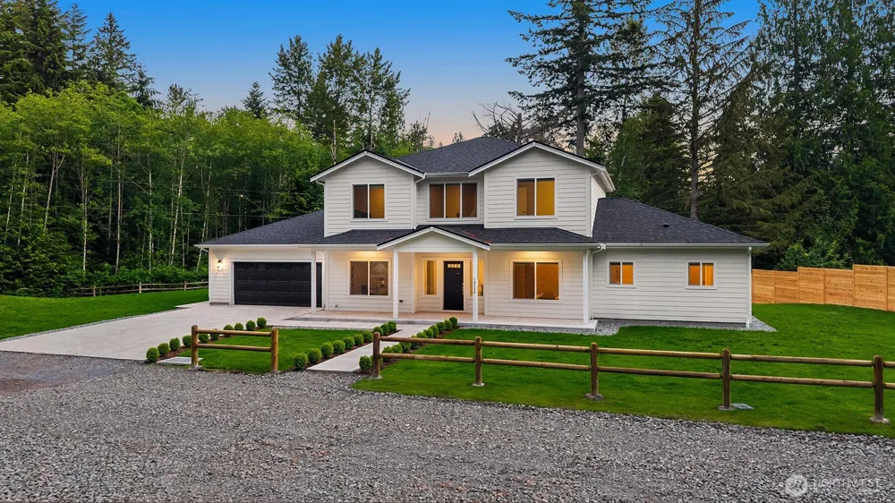 10424 348th Avenue SE Snoqualmie, WA 98065