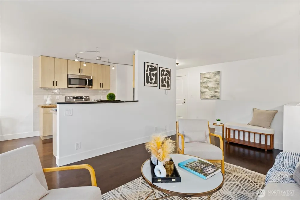22910 90th Avenue W #D206 Edmonds, WA 98026