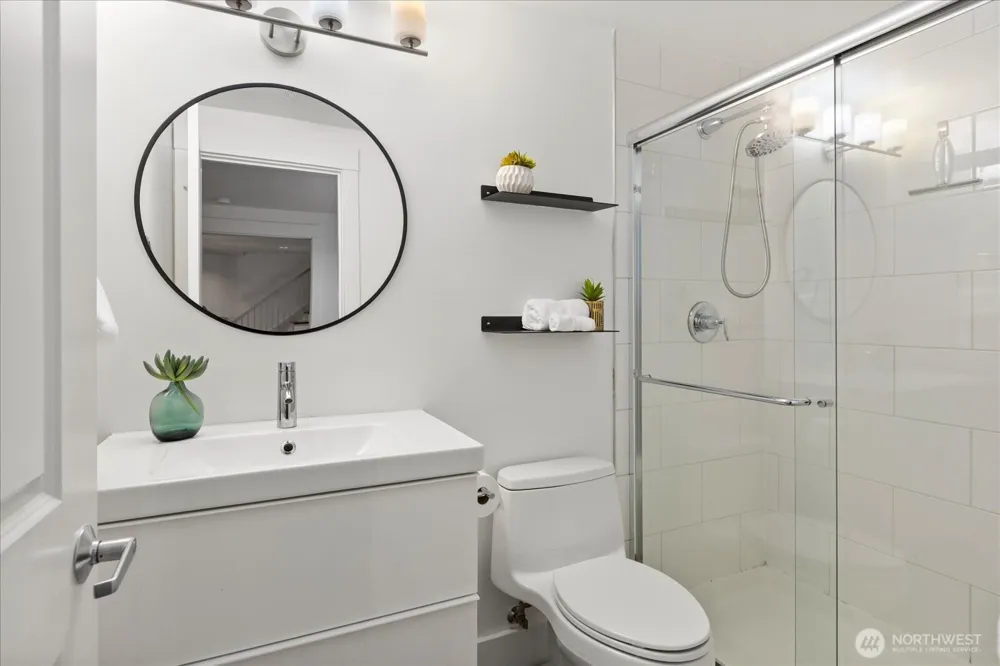 22910 90th Avenue W #D206 Edmonds, WA 98026