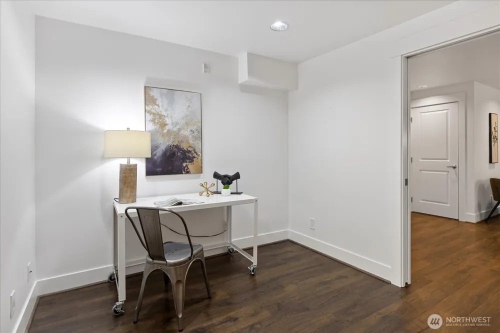 22910 90th Avenue W #D206 Edmonds, WA 98026