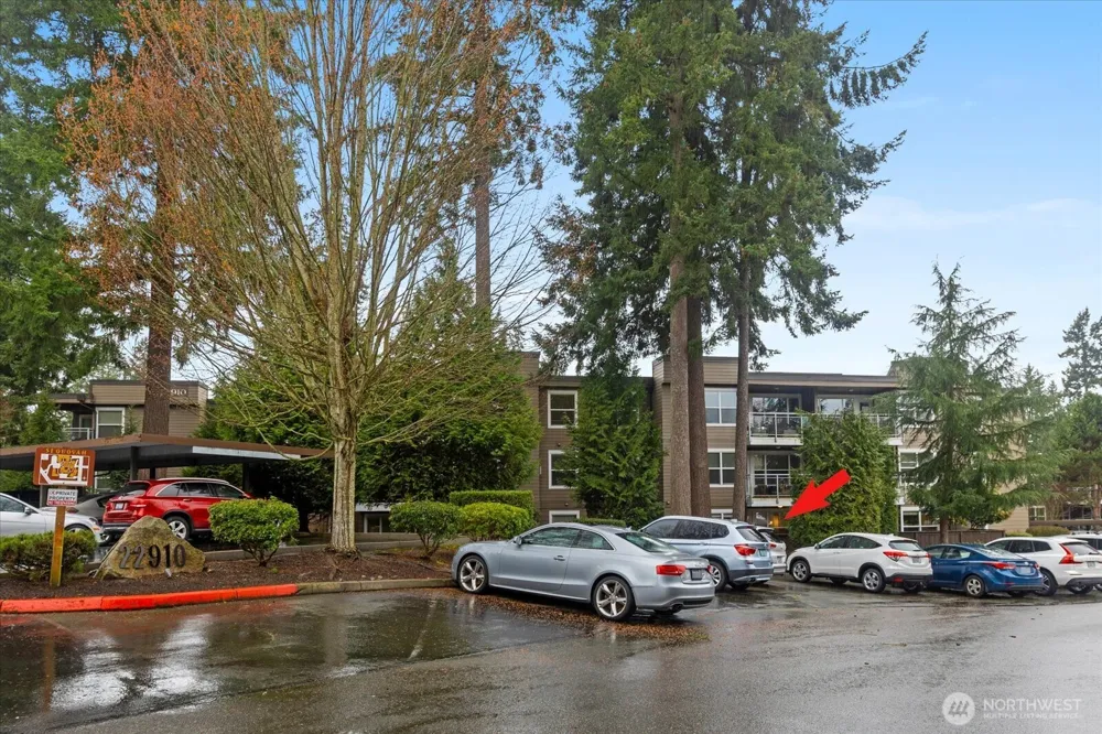 22910 90th Avenue W #D206 Edmonds, WA 98026