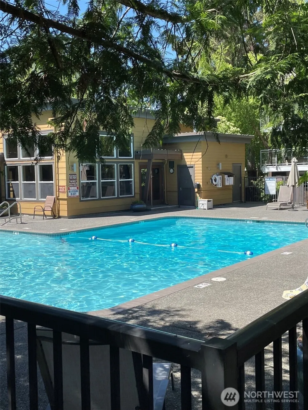 22910 90th Avenue W #D206 Edmonds, WA 98026