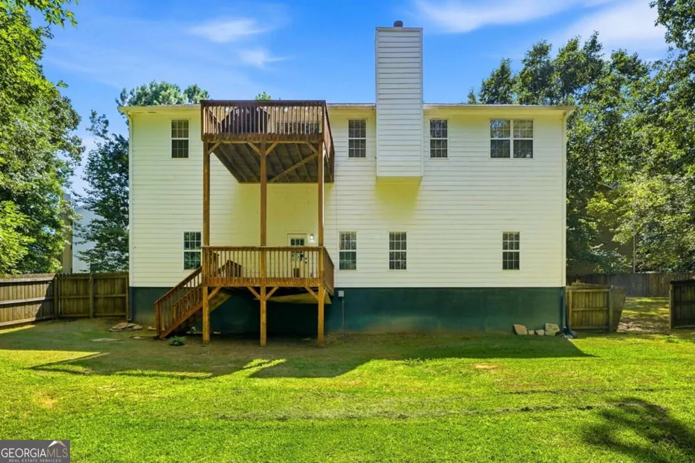 212 Oak Hollow CT White, GA 30184