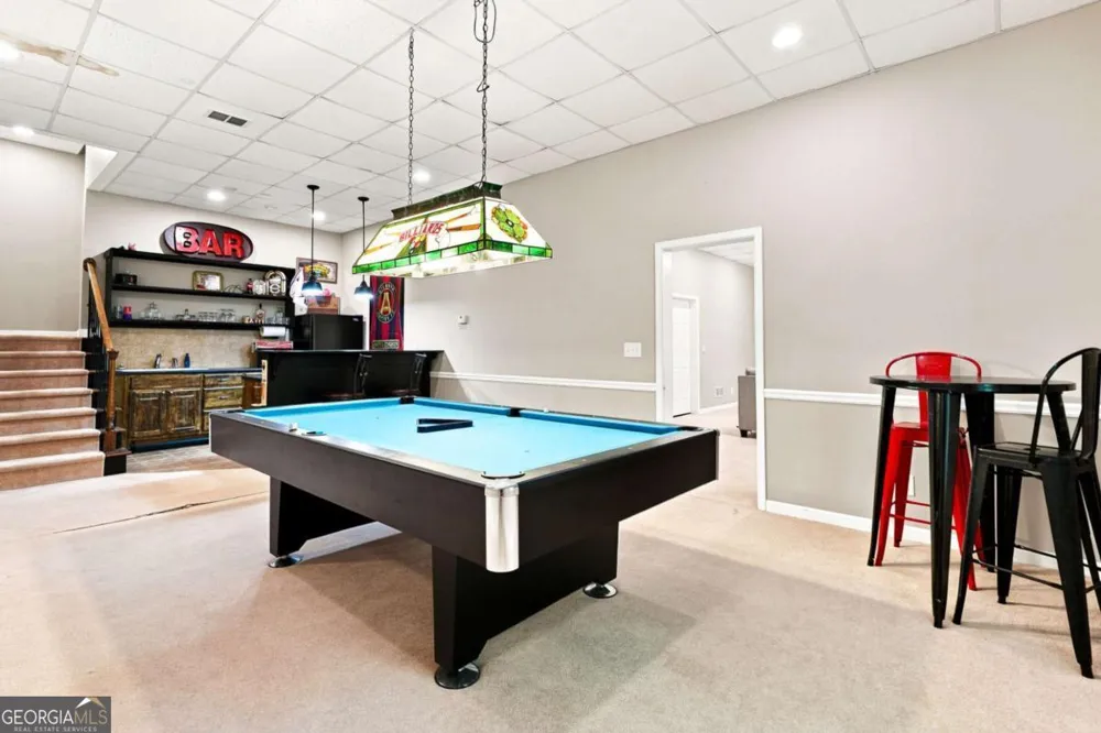 212 Oak Hollow CT White, GA 30184