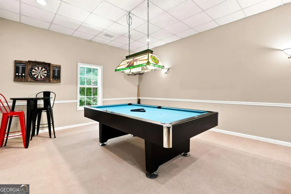212 Oak Hollow CT White, GA 30184