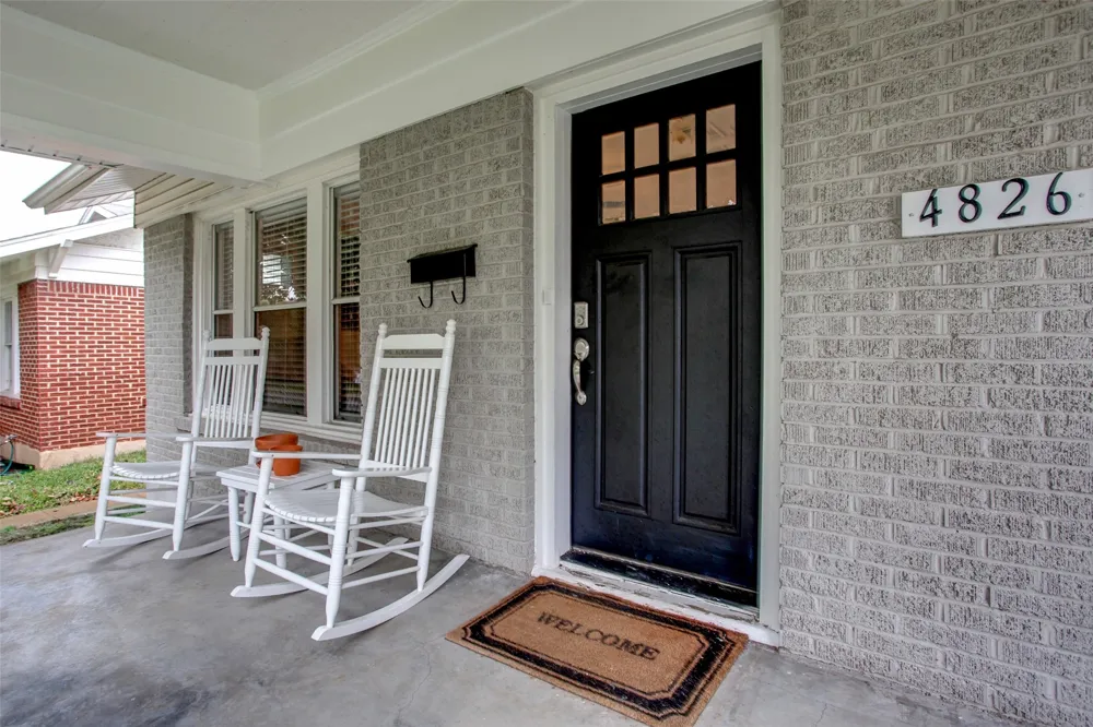 4826 Pershing Avenue Fort Worth, TX 76107