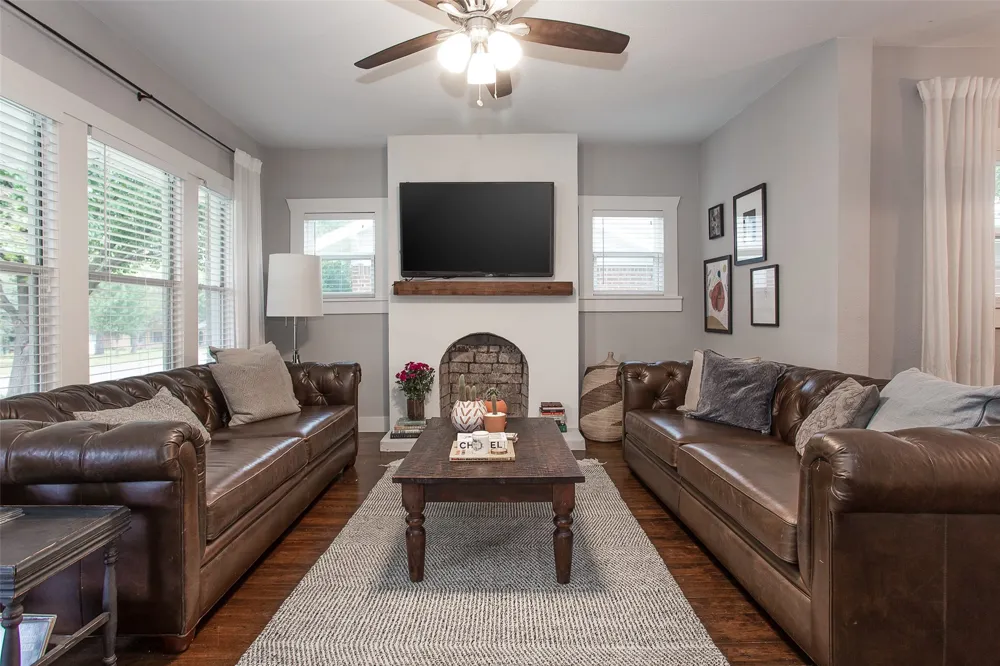 4826 Pershing Avenue Fort Worth, TX 76107