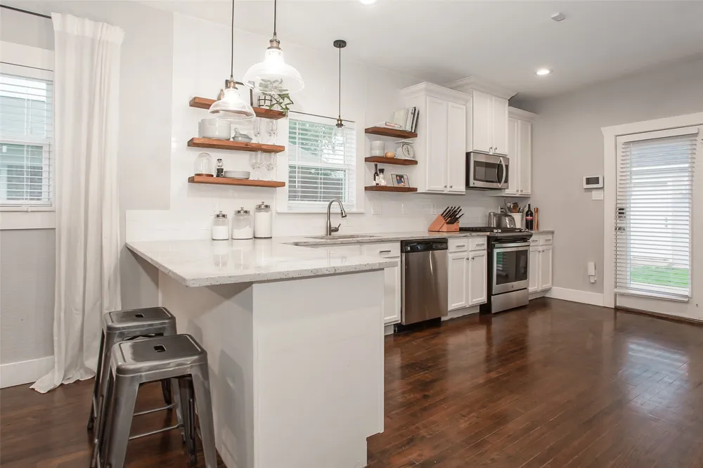 4826 Pershing Avenue Fort Worth, TX 76107
