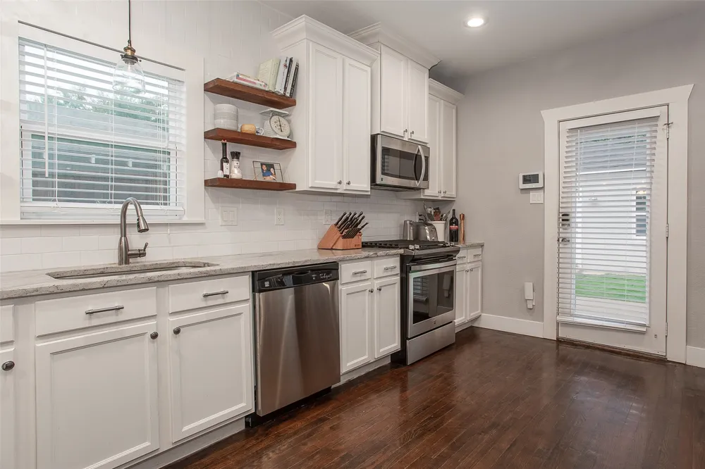 4826 Pershing Avenue Fort Worth, TX 76107