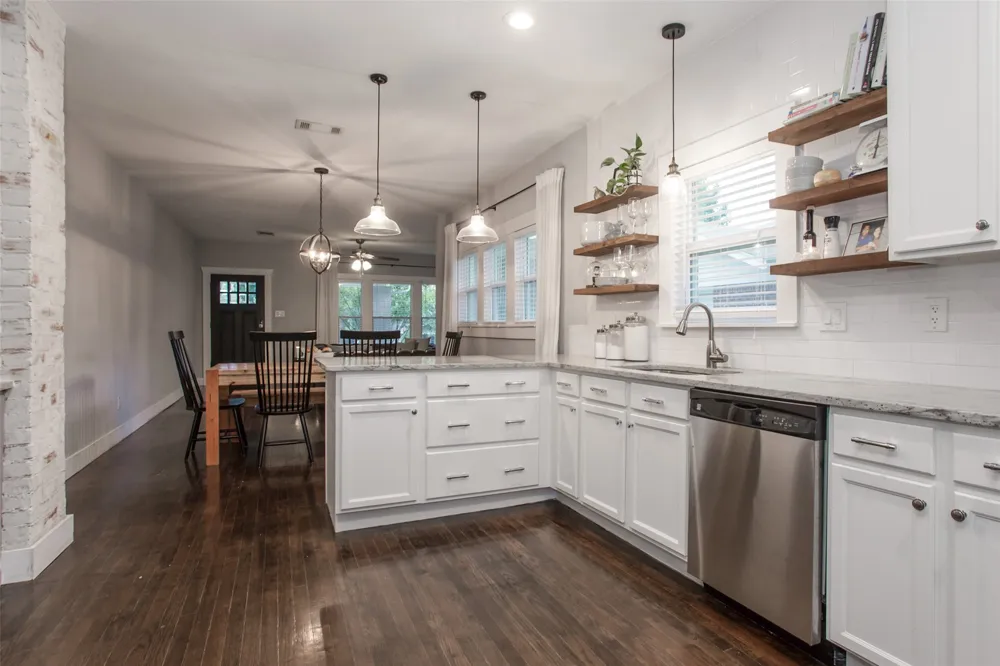 4826 Pershing Avenue Fort Worth, TX 76107