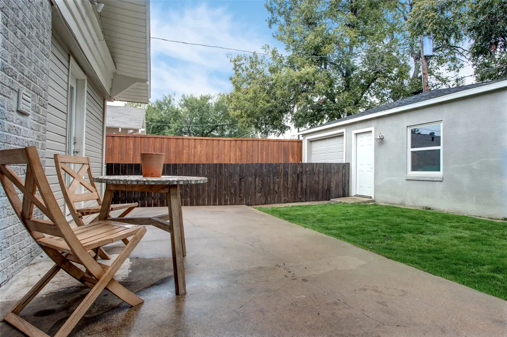 4826 Pershing Avenue Fort Worth, TX 76107