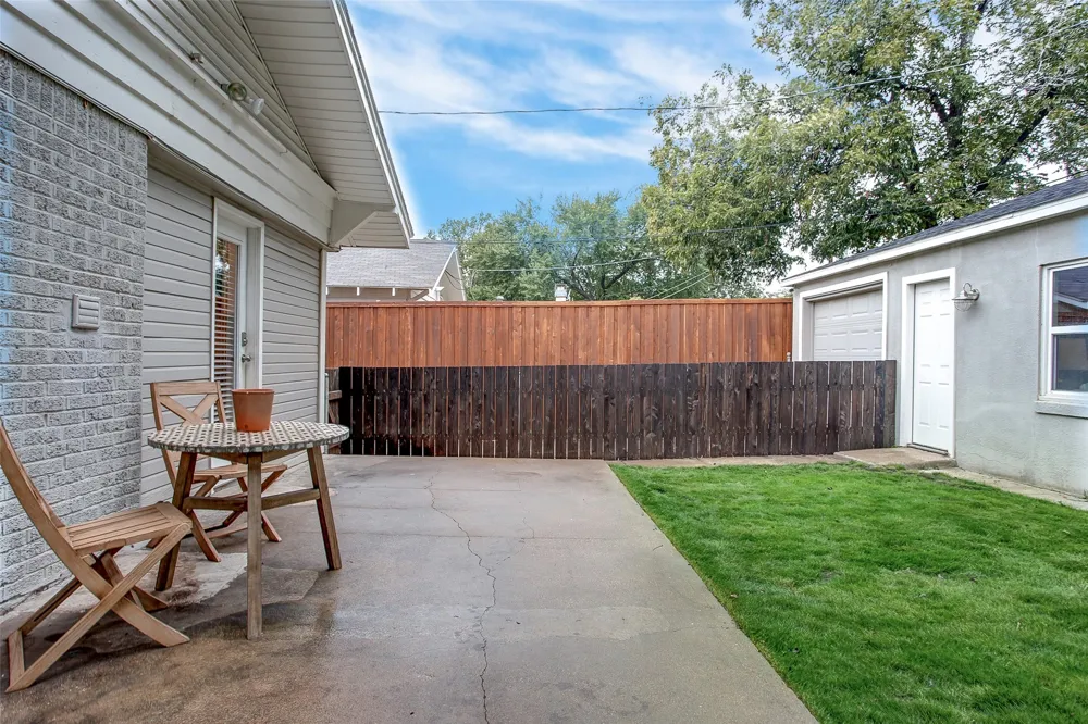 4826 Pershing Avenue Fort Worth, TX 76107