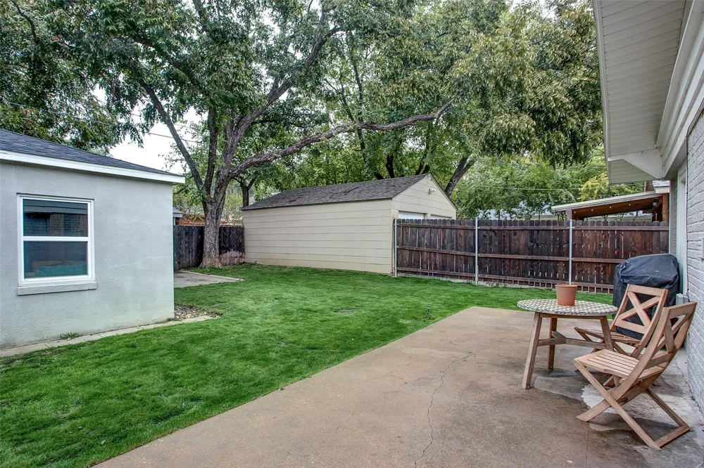 4826 Pershing Avenue Fort Worth, TX 76107
