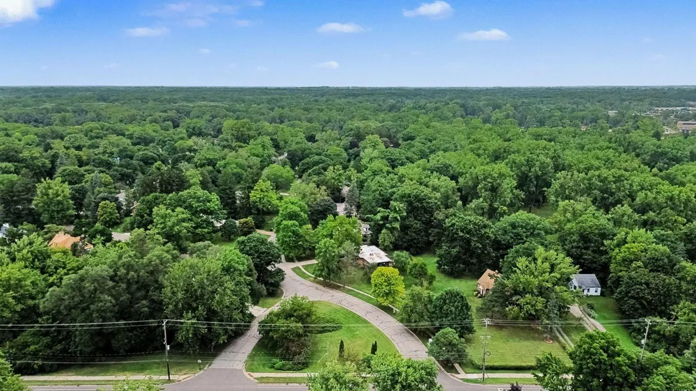 4591 Nakoma Drive Okemos, MI 48864